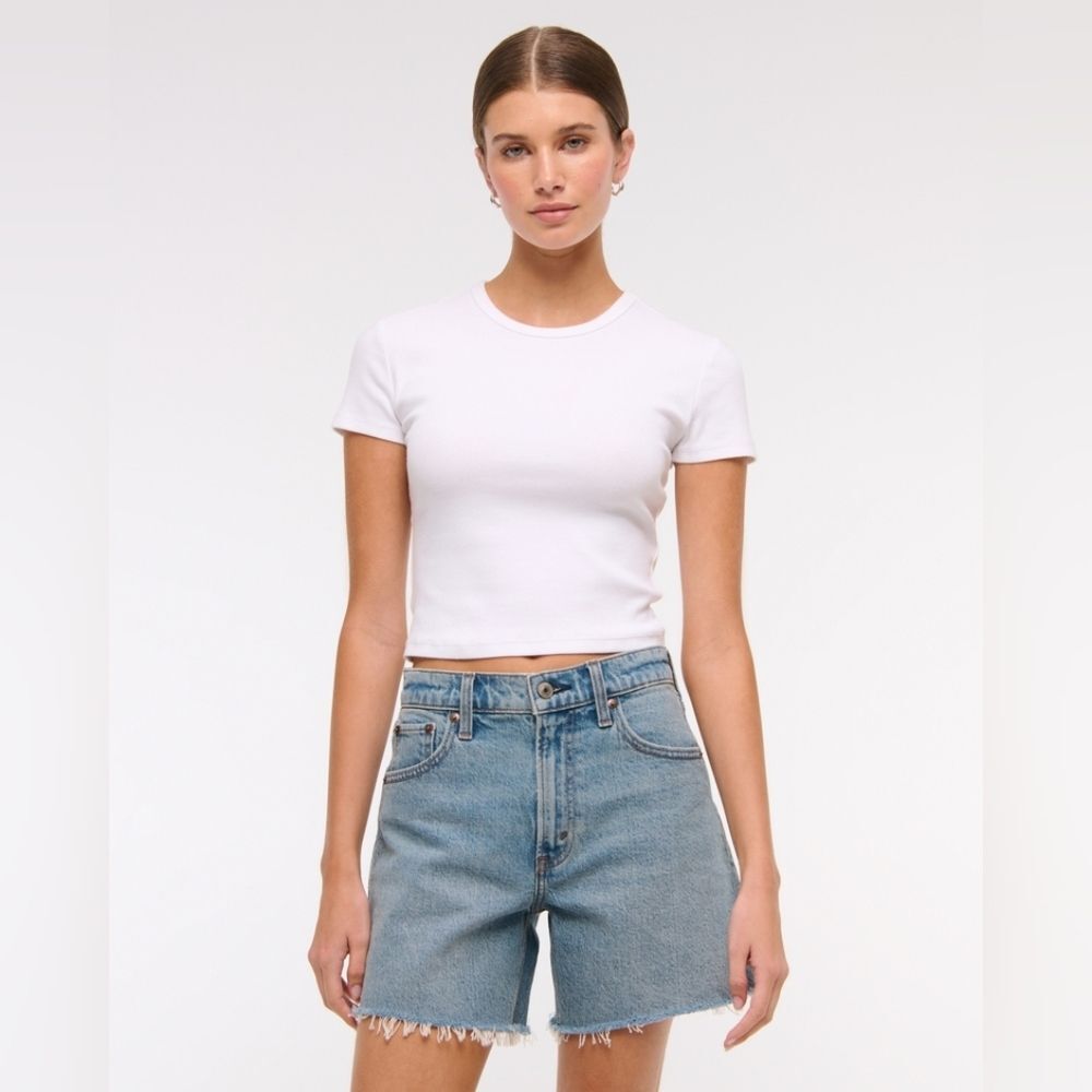 Abercrombie & Fitch The High Rise 7" Dad Shorts Size 8